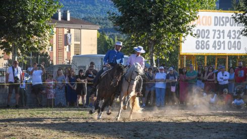 El espectáculo ecurstre 'La magia del caballo' conquista las fiestas del Cristo de Bembibre | Héctor Keudell
