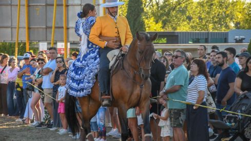 El espectáculo ecurstre 'La magia del caballo' conquista las fiestas del Cristo de Bembibre | Héctor Keudell