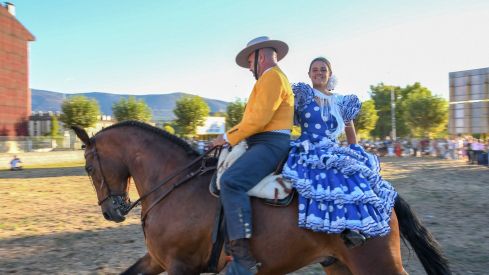 El espectáculo ecurstre 'La magia del caballo' conquista las fiestas del Cristo de Bembibre | Héctor Keudell