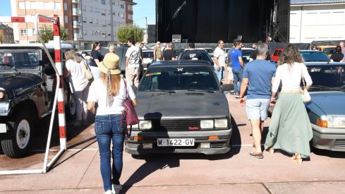 VI Concentración de Coches Clásicos de Bembibre VI Concentración de Coches Clásicos de Bembibre