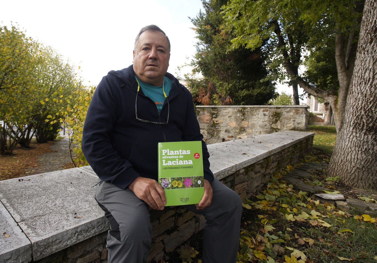 Luis Fernández, el 'guardián verde' que ha dedicado su vida a descubrir la flora de Laciana | César Sánchez / ICAL Luis Fernández, el 'guardián verde' que ha dedicado su vida a descubrir la flora de Laciana | César Sánchez / ICAL