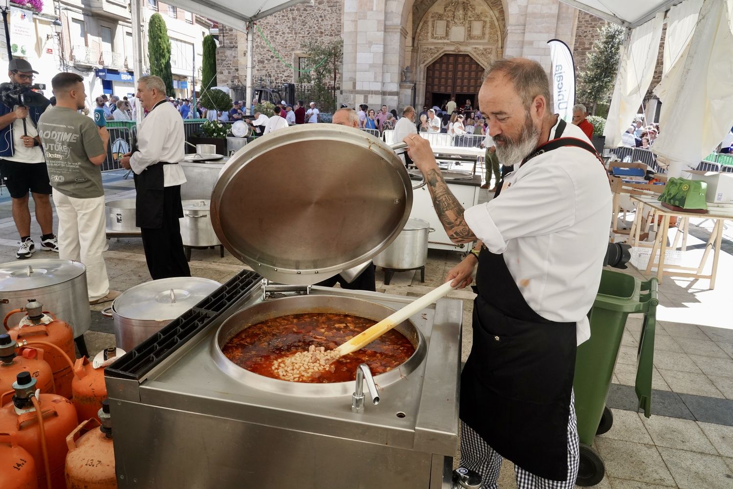 La Bañeza (León) acoge su XXIII Alubiada dentro de la Feria Agroalimentaria | Carlos S. Campillo / ICAL