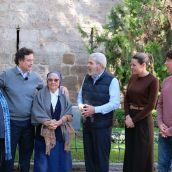 Una religiosa de Rodanillo (Bembibre) lleva su labor solidaria a las cocinas de MasterChef Celebrity Legends