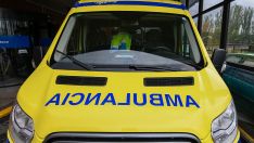 Ambulancia en el Hospital El Bierzo | Foto: InfoBierzo