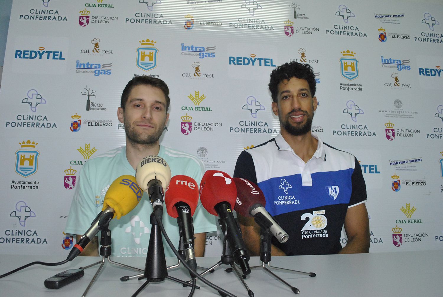 Samuel Conde en rueda de prensa Samuel Conde en rueda de prensa