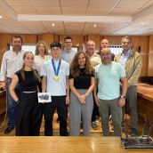 Bembibre rinde homenaje a Enol Torreal como nuevo campeón de Europa júnior de descenso 