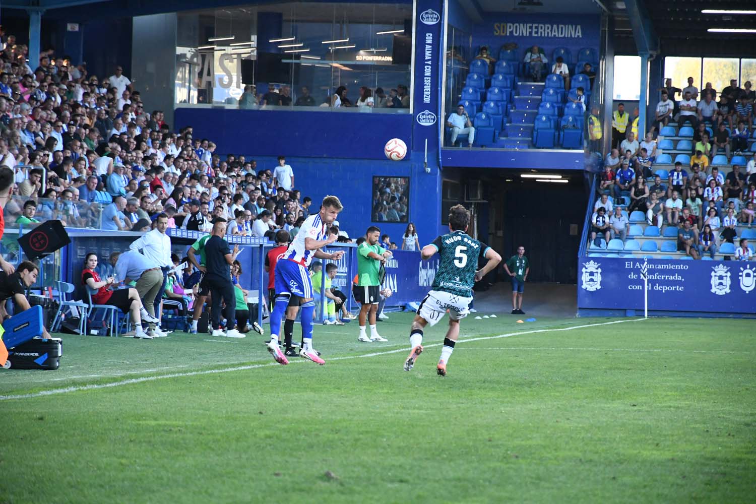 Partido entre Ponferradina y Mérida (210)