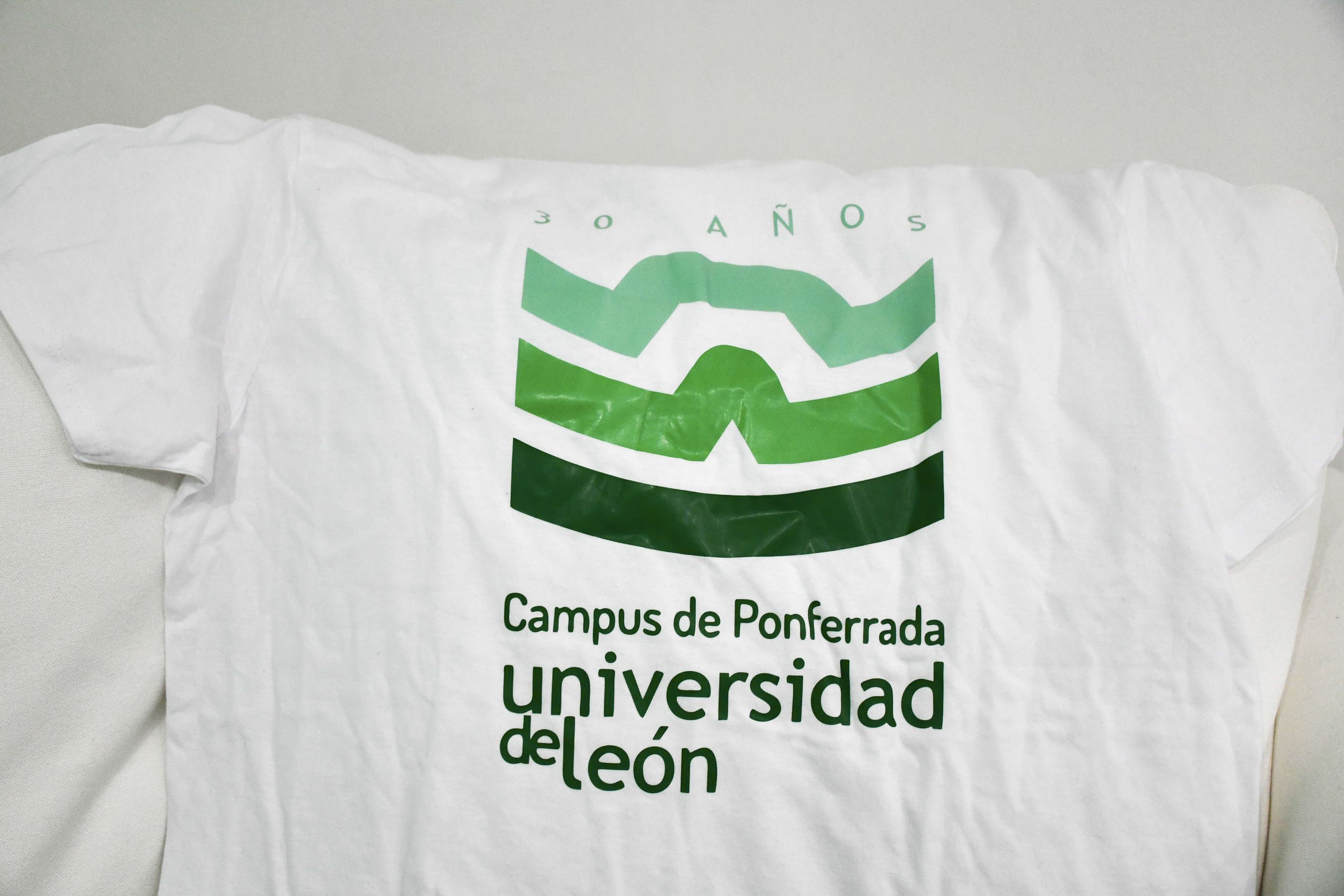 Nueva identidad visual del Campus de Ponferrada con motivo de su 30 aniversario (3) Nueva identidad visual del Campus de Ponferrada con motivo de su 30 aniversario (3)