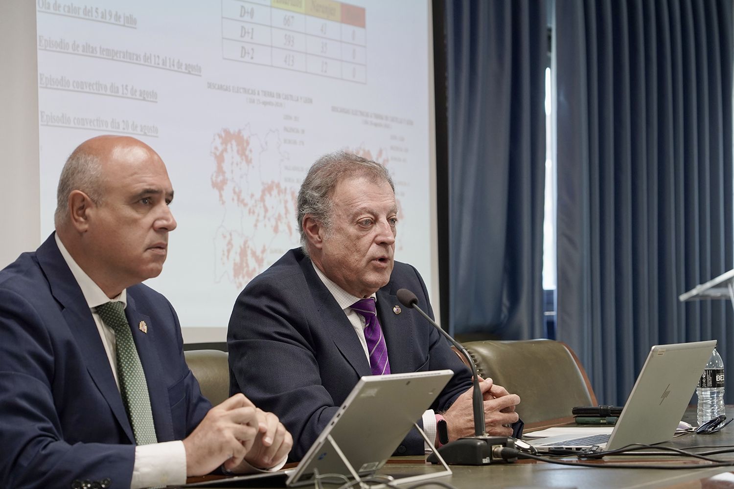Miriam Chacón / ICAL. El delegado territorial de la Aemet en Castilla y León, Manuel Mora, acompañado por el subdelegado Jacinto Canales, comparece ante los medios para realizar un resumen climático del verano y la predicción estacional para el otoño Miriam Chacón / ICAL. El delegado territorial de la Aemet en Castilla y León, Manuel Mora, acompañado por el subdelegado Jacinto Canales, comparece ante los medios para realizar un resumen climático del verano y la predicción estacional para el otoño