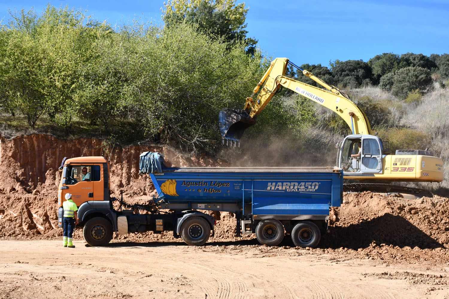 Obras del futuro parque de Bomberos de Bembibre (8) Obras del futuro parque de Bomberos de Bembibre (8)