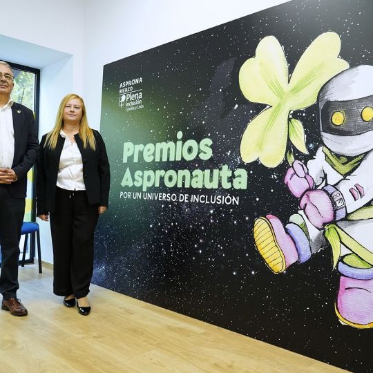 César Sánchez / ICAL . El director general de Asprona Bierzo, Valentín Barrio, junto a su presidenta, Rosa Rodríguez, durante la presentación de la IV edición de los Premios Aspronauta César Sánchez / ICAL . El director general de Asprona Bierzo, Valentín Barrio, junto a su presidenta, Rosa Rodríguez, durante la presentación de la IV edición de los Premios Aspronauta