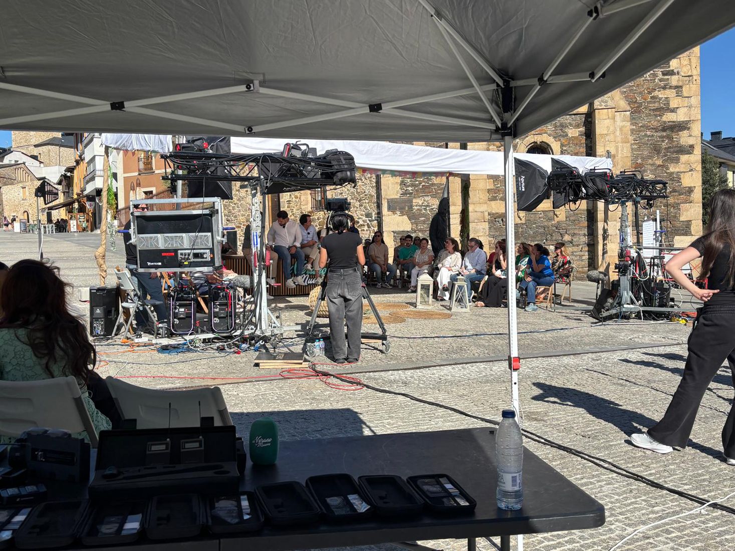 Grabación del programa 'El verano se mueve' de Telecinco desde Ponferrada (2) | Foto: Iris López, InfoBierzo