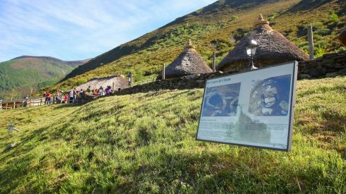 César Sánchez / ICAL. La localidad de Tejeira (León), situada en los Ancares Leoneses, de los que se cumple el XX Aniversario de la declaración como Reserva de la Biosfera