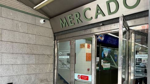Instalación de cámaras de seguridad en el Mercado de Abastos de Ponferrada