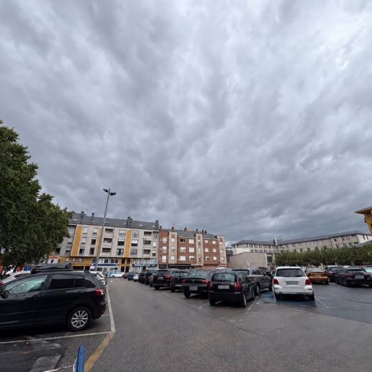 Aparcamientos de Obispo Osmundo donde se construirá el futuro centro de salud Ponferrada I Aparcamientos de Obispo Osmundo donde se construirá el futuro centro de salud Ponferrada I
