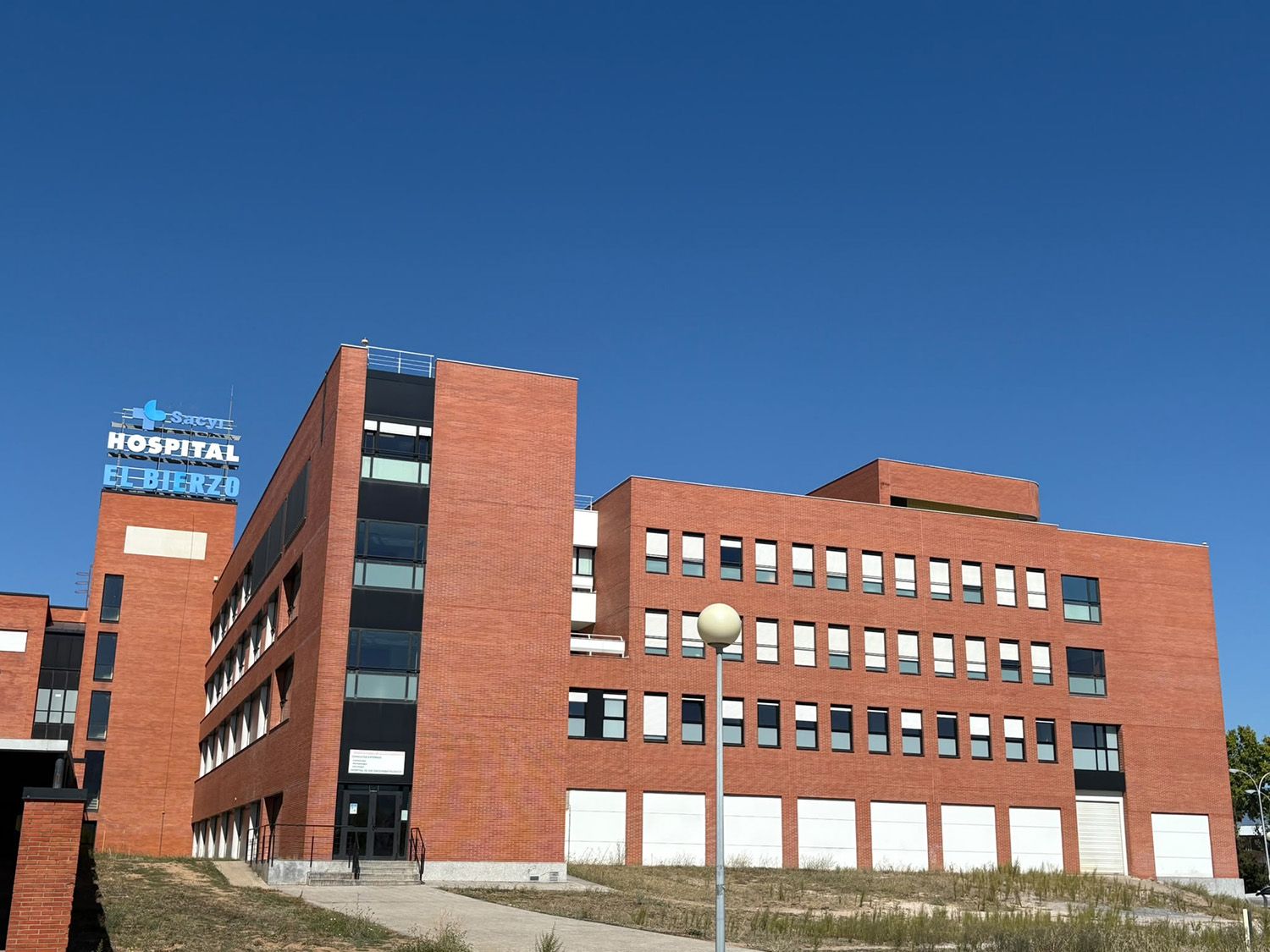 Hospital El Bierzo | Foto: Javier García, InfoBierzo