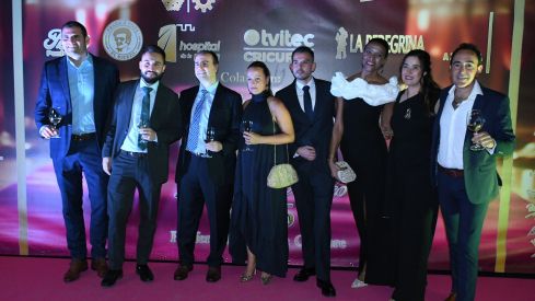 Las mejores imágenes de la alfombra 'rosa' de la Gala del Comercio de Ponferrada | Dani Merino Las mejores imágenes de la alfombra 'rosa' de la Gala del Comercio de Ponferrada | Dani Merino