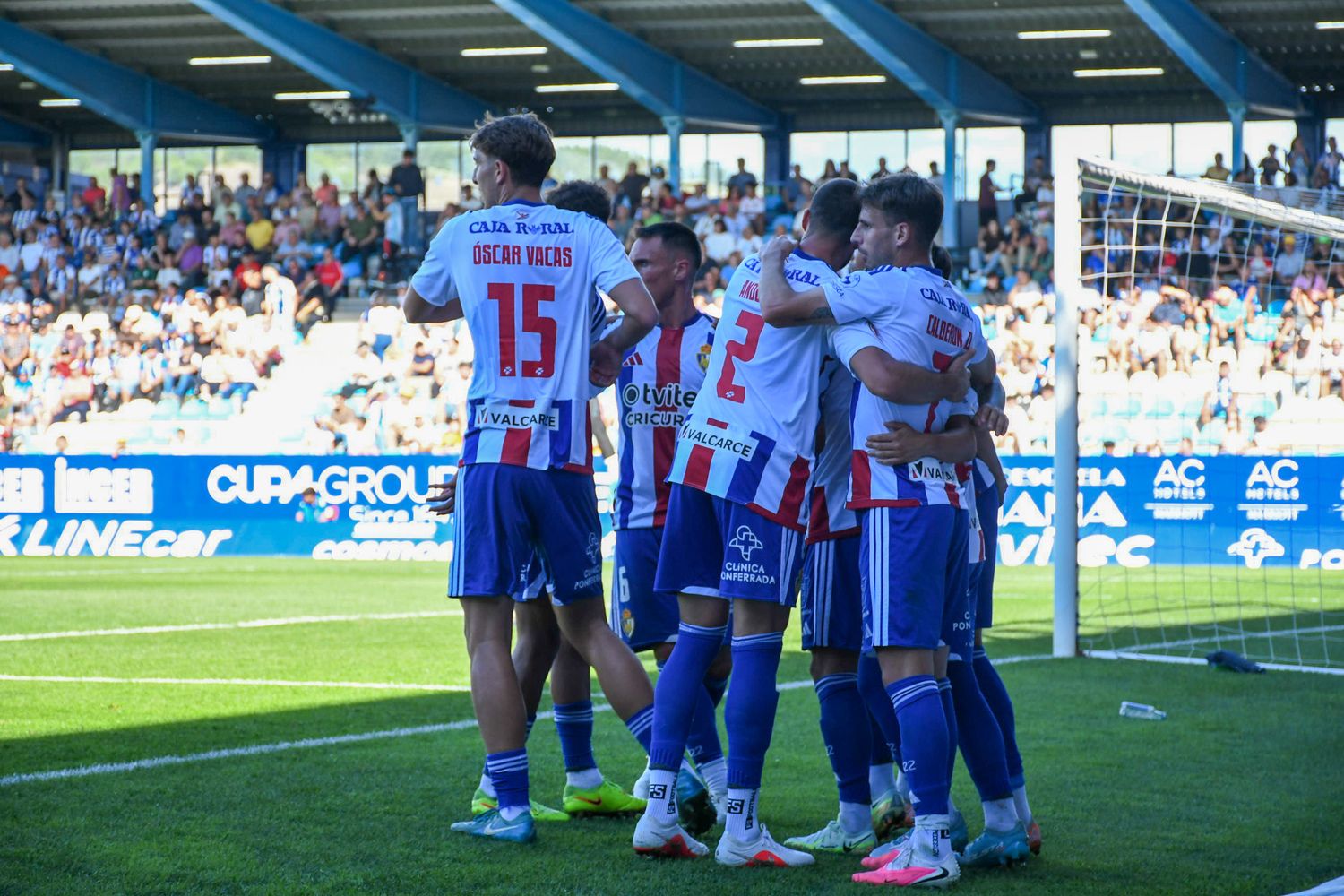 Celebración del gol de Borja Valle que ponía el 1-0 el Ponferradina - Mirandés | Daniel Merino Celebración del gol de Borja Valle que ponía el 1-0 el Ponferradina - Mirandés | Daniel Merino
