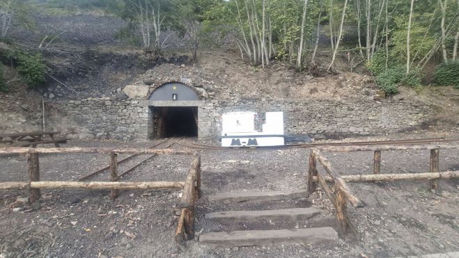 Bocamina en homenaje a la historia minera de Caboalles de Abajo 3 | Foto: Junta Vecinal de Caboalles de Abajo Bocamina en homenaje a la historia minera de Caboalles de Abajo 3 | Foto: Junta Vecinal de Caboalles de Abajo