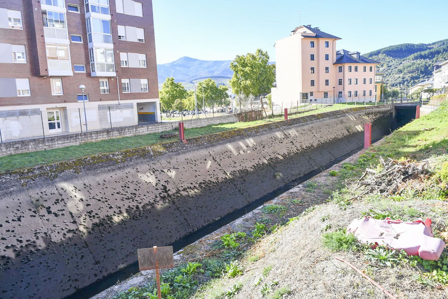 Canal de Cornatelen Ponferrada | Foto: Dani Merino, InfoBierzo Canal de Cornatelen Ponferrada | Foto: Dani Merino, InfoBierzo