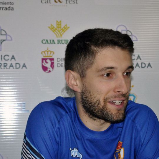  A Samuel Conde le gusta el nuevo Baloncesto Clínica Ponferrada: «Cuando están los doce jugadores, empiezan a verse los frutos»