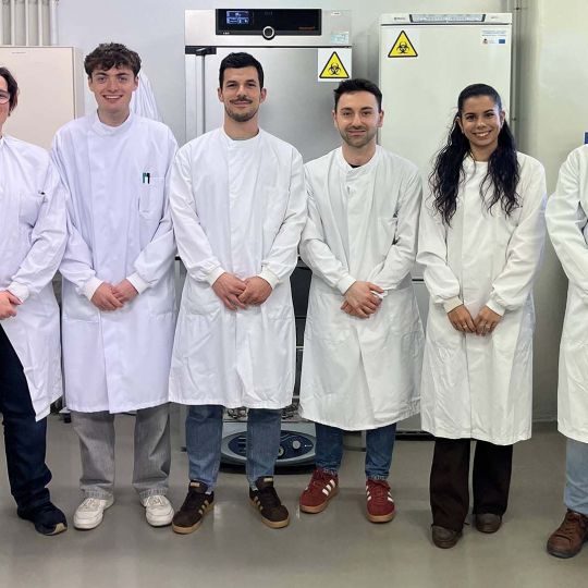 Investigadores de la ULE autores del artículo publicado en 'Molecular Biomedicine'