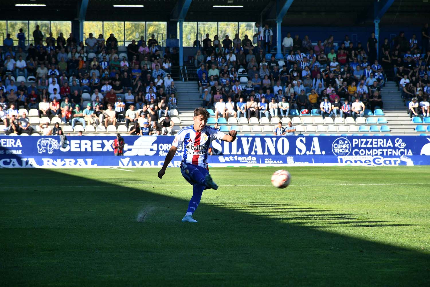 Partido entre la Ponferradina y el Avilés (115) Partido entre la Ponferradina y el Avilés (115)