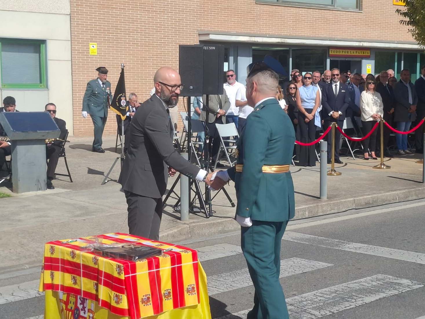 Día de la Guardia Civil en Ponferrada (4) Día de la Guardia Civil en Ponferrada (4)