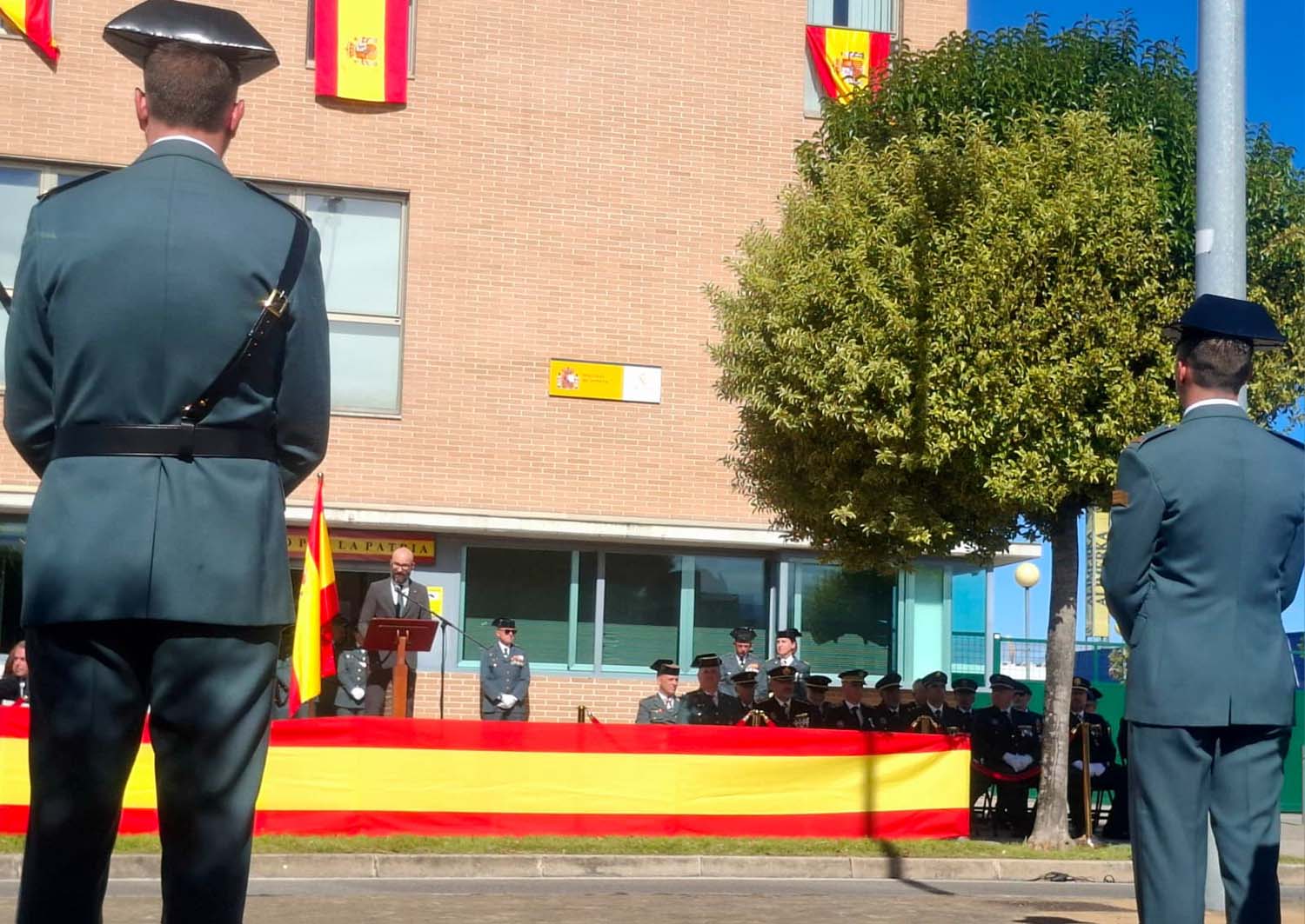 Día de la Guardia Civil en Ponferrada (5) Día de la Guardia Civil en Ponferrada (5)