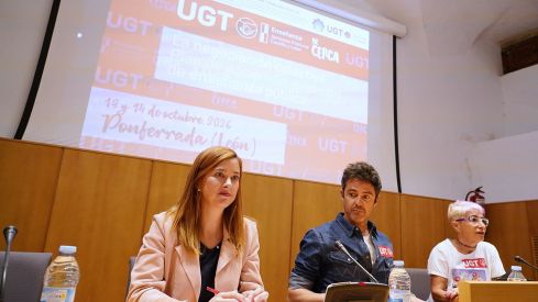 César Sánchez / ICAL . La secretaria federal de enseñanza de UGT, Beatriz García, durante las jornadas formativas sobre negociación colectiva en el sector que se celebran en Ponferrada César Sánchez / ICAL . La secretaria federal de enseñanza de UGT, Beatriz García, durante las jornadas formativas sobre negociación colectiva en el sector que se celebran en Ponferrada