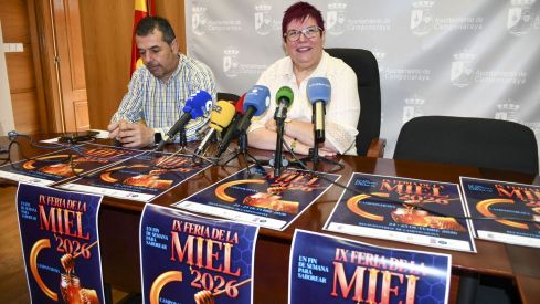Presentación de la Feria de la Miel en Camponaraya | Foto: Dani Merino, InfoBierzo Presentación de la Feria de la Miel en Camponaraya | Foto: Dani Merino, InfoBierzo