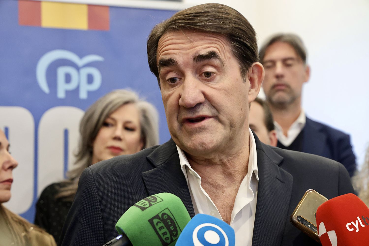 Carlos S. Campillo / ICAL. El presidente del Partido Popular de León, Juan Carlos Suárez-Quiñones, preside una reunión de la Comisión Gestora Provincial del PP para abordar los próximos procesos electorales Carlos S. Campillo / ICAL. El presidente del Partido Popular de León, Juan Carlos Suárez-Quiñones, preside una reunión de la Comisión Gestora Provincial del PP para abordar los próximos procesos electorales