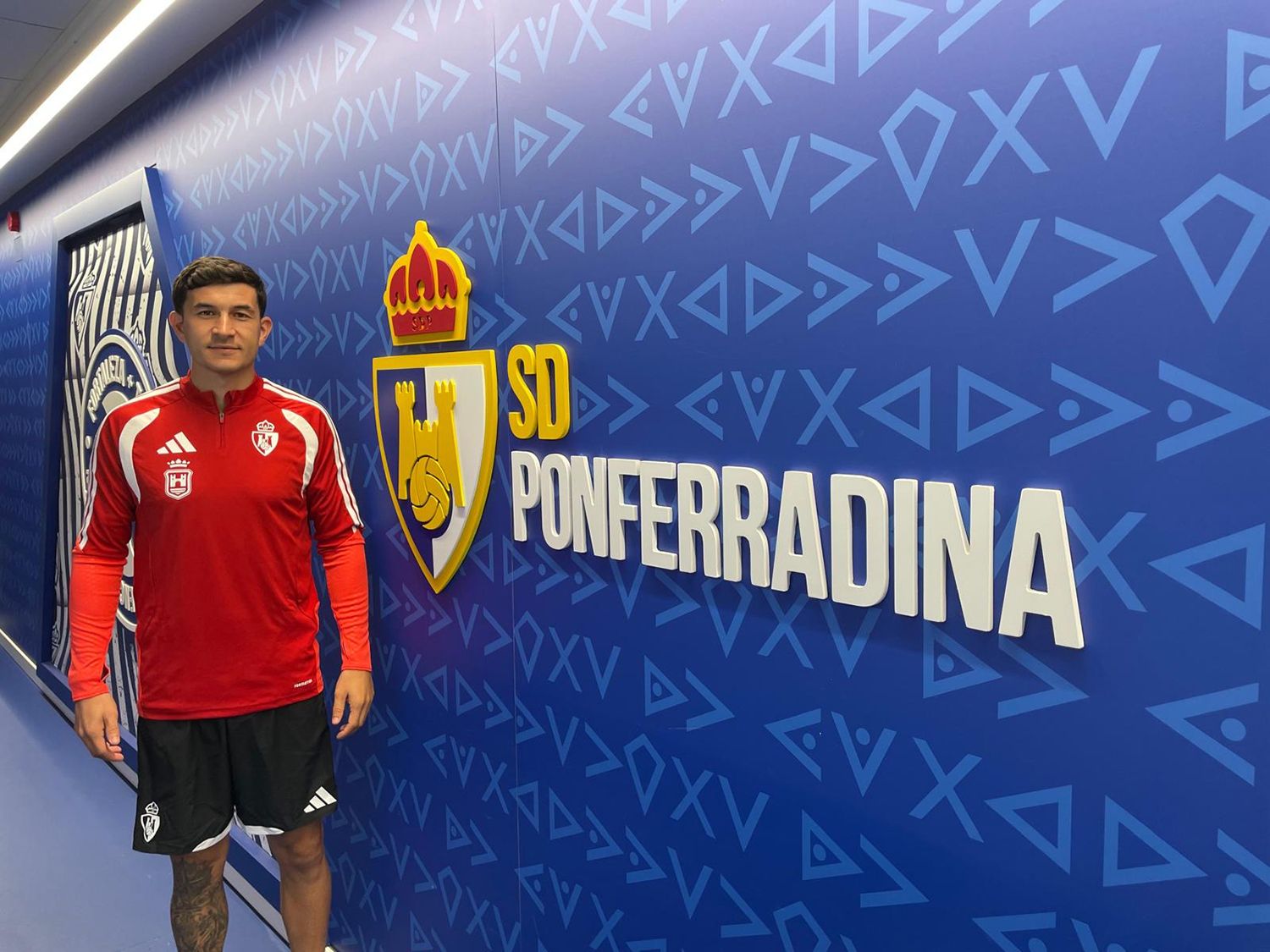 Saúl Crespo en la vuelta a los entrenamientos con el equipo berciano Saúl Crespo en la vuelta a los entrenamientos con el equipo berciano