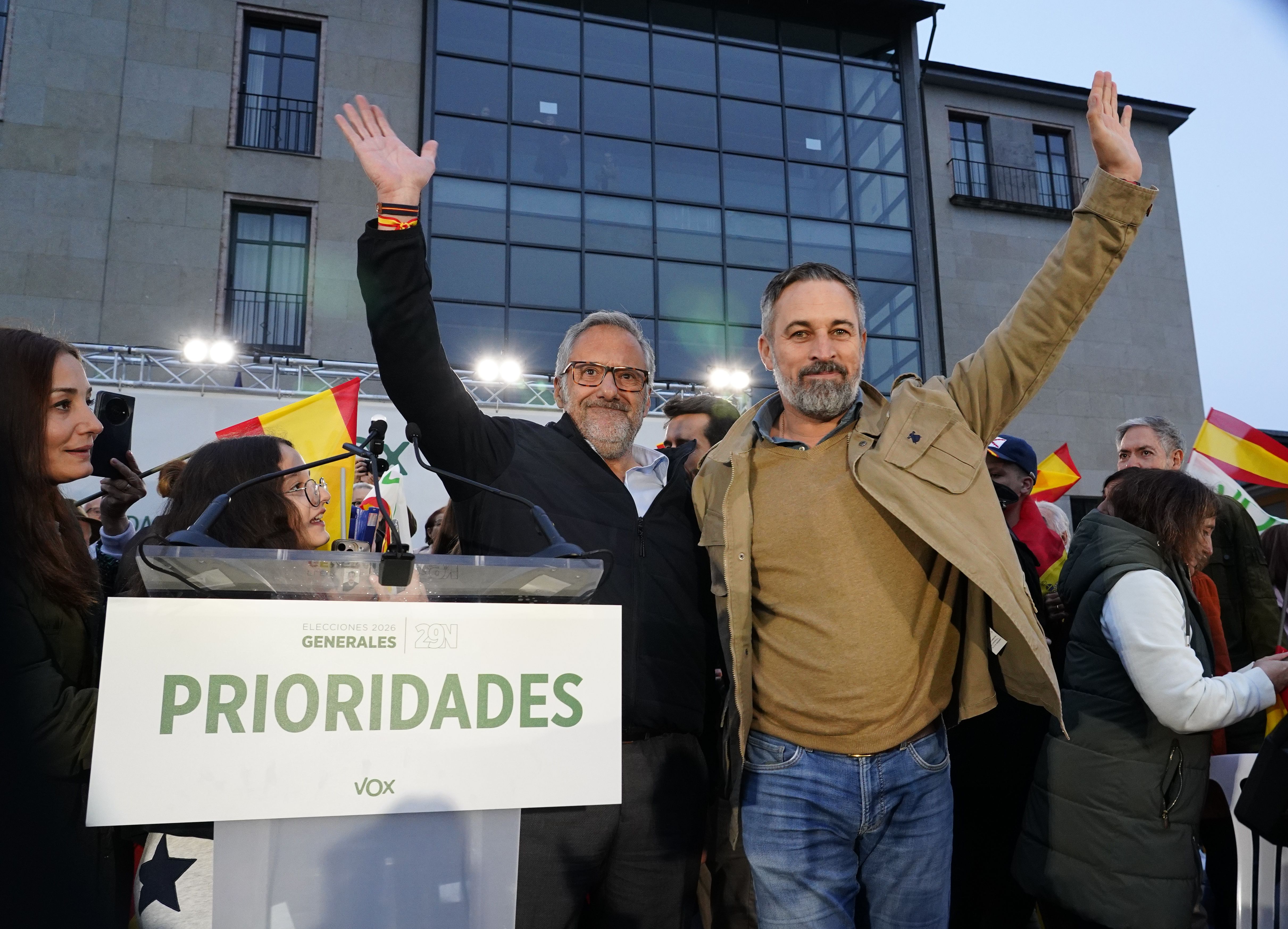 Carlos Pollán, vicepresiente de la Junta, acompañó a Abascal / ICAL Carlos Pollán, vicepresiente de la Junta, acompañó a Abascal / ICAL