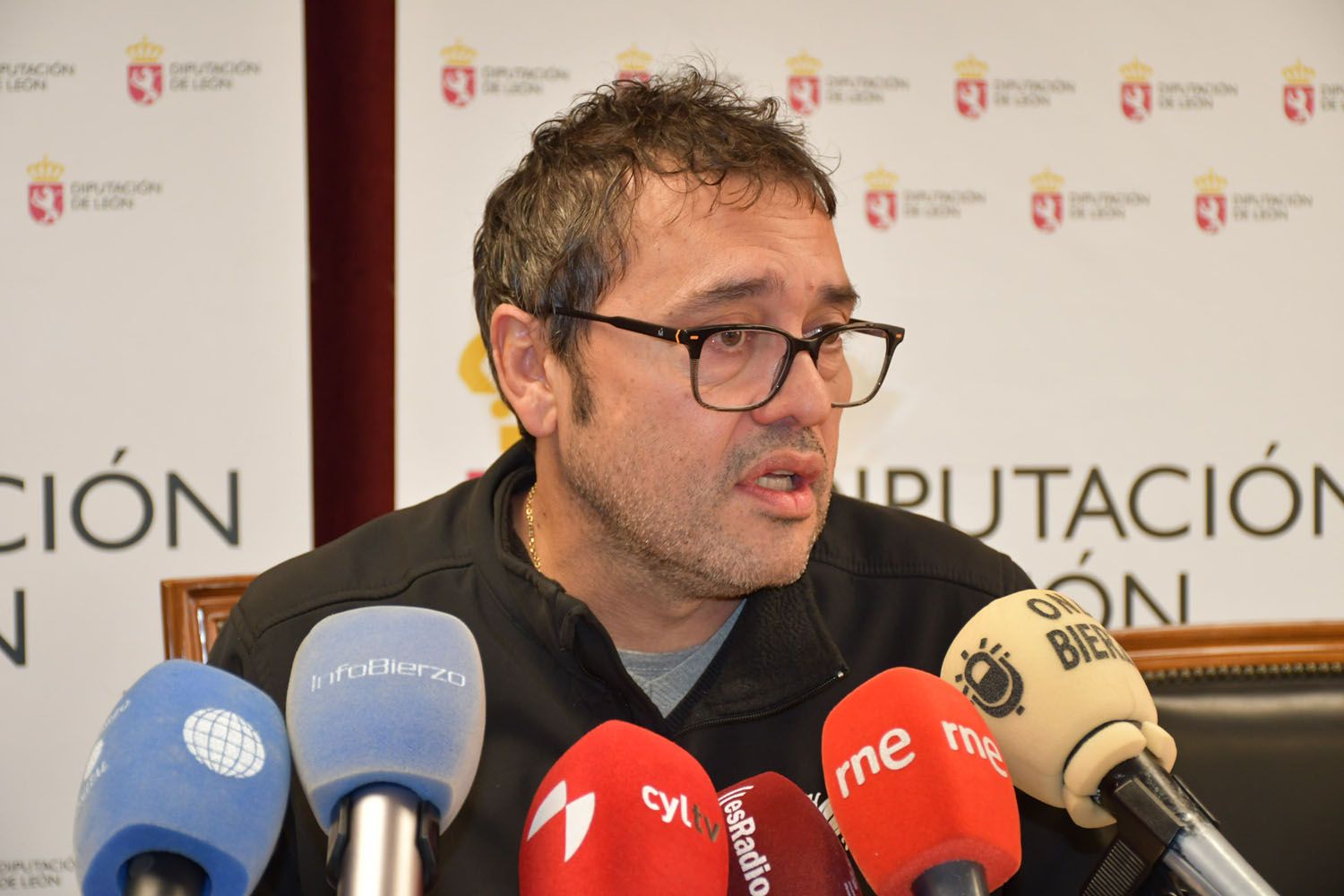 Responsable de la compañía Nath Teatro, Andrés Campelo, presentan la tercera campaña de teatro escolar ‘Thea Tryn’ Responsable de la compañía Nath Teatro, Andrés Campelo, presentan la tercera campaña de teatro escolar ‘Thea Tryn’