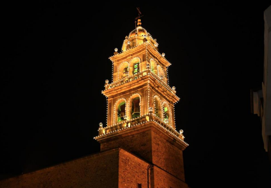 Basílica de la Encina iluminada por Navidad Basílica de la Encina iluminada por Navidad
