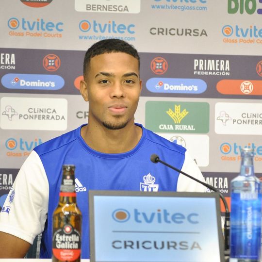 El jugador de la Ponferradina, José de León | Foto: Norberto de la Mata El jugador de la Ponferradina, José de León | Foto: Norberto de la Mata
