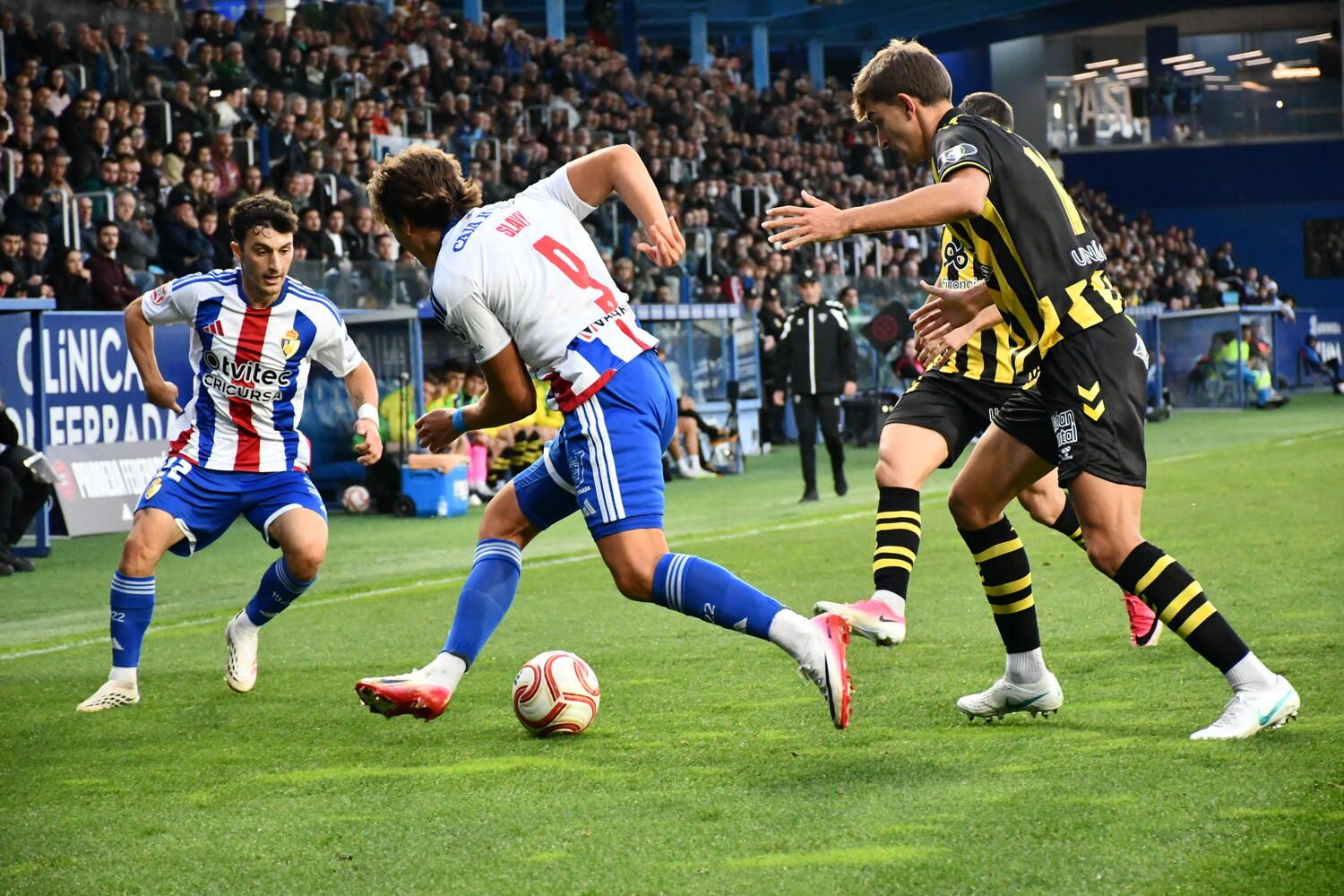 El Toralín se vuelca con la Ponferradina en su encuentro ante el Barakaldo | Daniel Merino El Toralín se vuelca con la Ponferradina en su encuentro ante el Barakaldo | Daniel Merino