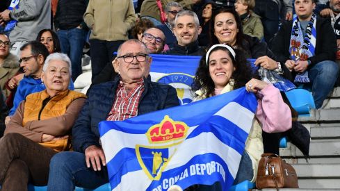 El Toralín se vuelca con la Ponferradina en su encuentro ante el Barakaldo | Daniel Merino El Toralín se vuelca con la Ponferradina en su encuentro ante el Barakaldo | Daniel Merino