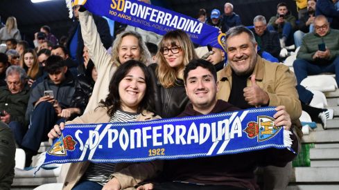 El Toralín se vuelca con la Ponferradina en su encuentro ante el Barakaldo | Daniel Merino El Toralín se vuelca con la Ponferradina en su encuentro ante el Barakaldo | Daniel Merino
