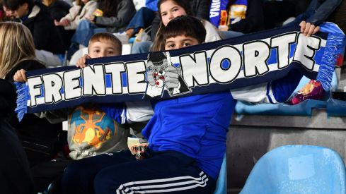 El Toralín se vuelca con la Ponferradina en su encuentro ante el Barakaldo | Daniel Merino El Toralín se vuelca con la Ponferradina en su encuentro ante el Barakaldo | Daniel Merino