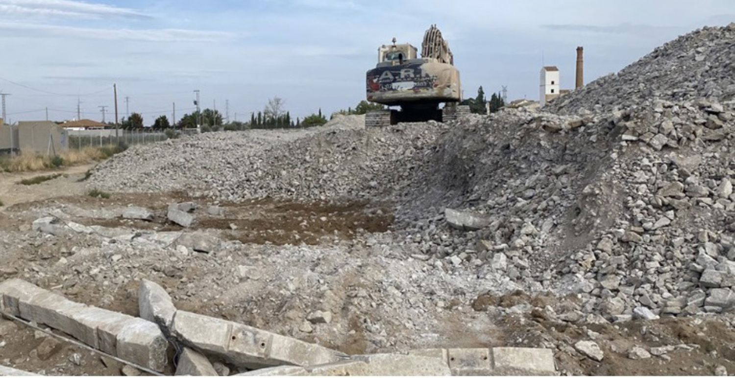 Corredor Oeste denuncia que Adif destruirá 35.000 traviesas que podrían reabrir el ramal Astorga-La Bañeza Corredor Oeste denuncia que Adif destruirá 35.000 traviesas que podrían reabrir el ramal Astorga-La Bañeza