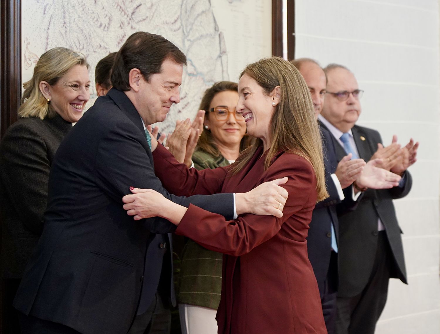 Leticia Pérez IcalEl presidente de la Junta de Castilla y León, Alfonso Fernández Mañueco, preside el acto de toma de posesión de la nueva Consejera de Educación, María del Valle Ares Leticia Pérez IcalEl presidente de la Junta de Castilla y León, Alfonso Fernández Mañueco, preside el acto de toma de posesión de la nueva Consejera de Educación, María del Valle Ares