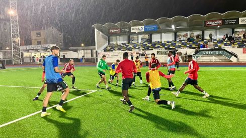 Entrenamiento previo al partido Llanera Ponferradina 2