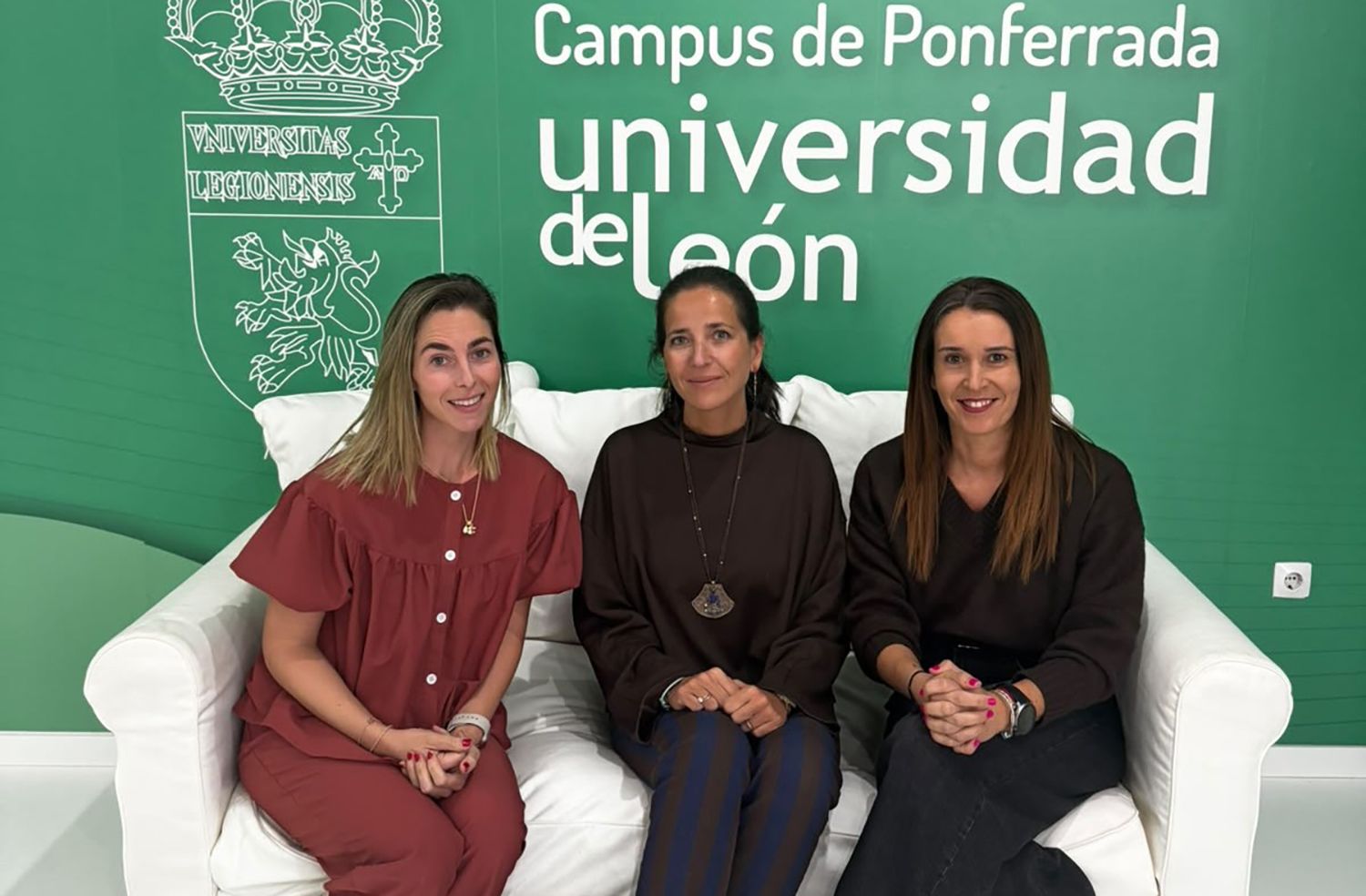 Marta Arias Mar ValderramaEnedina Quiroga Marta Arias Mar ValderramaEnedina Quiroga