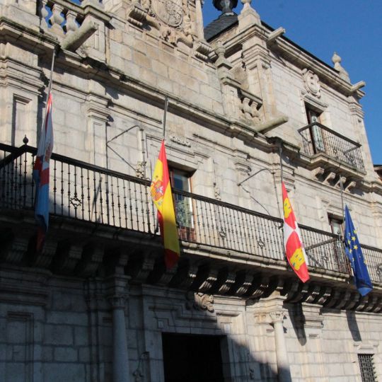 Luto en el Ayuntamiento de Ponferrada