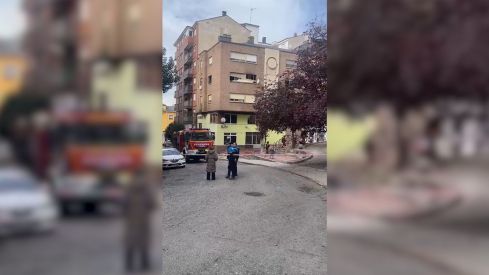 Incendio en una vivienda cercana a la Av América de Ponferrada Incendio en una vivienda cercana a la Av América de Ponferrada