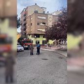 Incendio en una vivienda cercana a la Av América de Ponferrada Incendio en una vivienda cercana a la Av América de Ponferrada