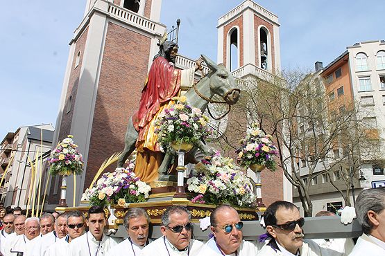 La 'Borriquilla' vuelve hacer de la procesión de 'las Palmas' una de la más populares – Info Bierzo