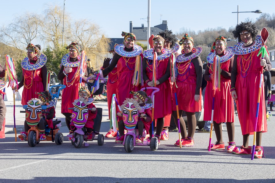 El Carnaval de Toreno saca a la calle tribus y una procesión en uno de los últimos desfiles de El Bierzo – INFO BIERZO